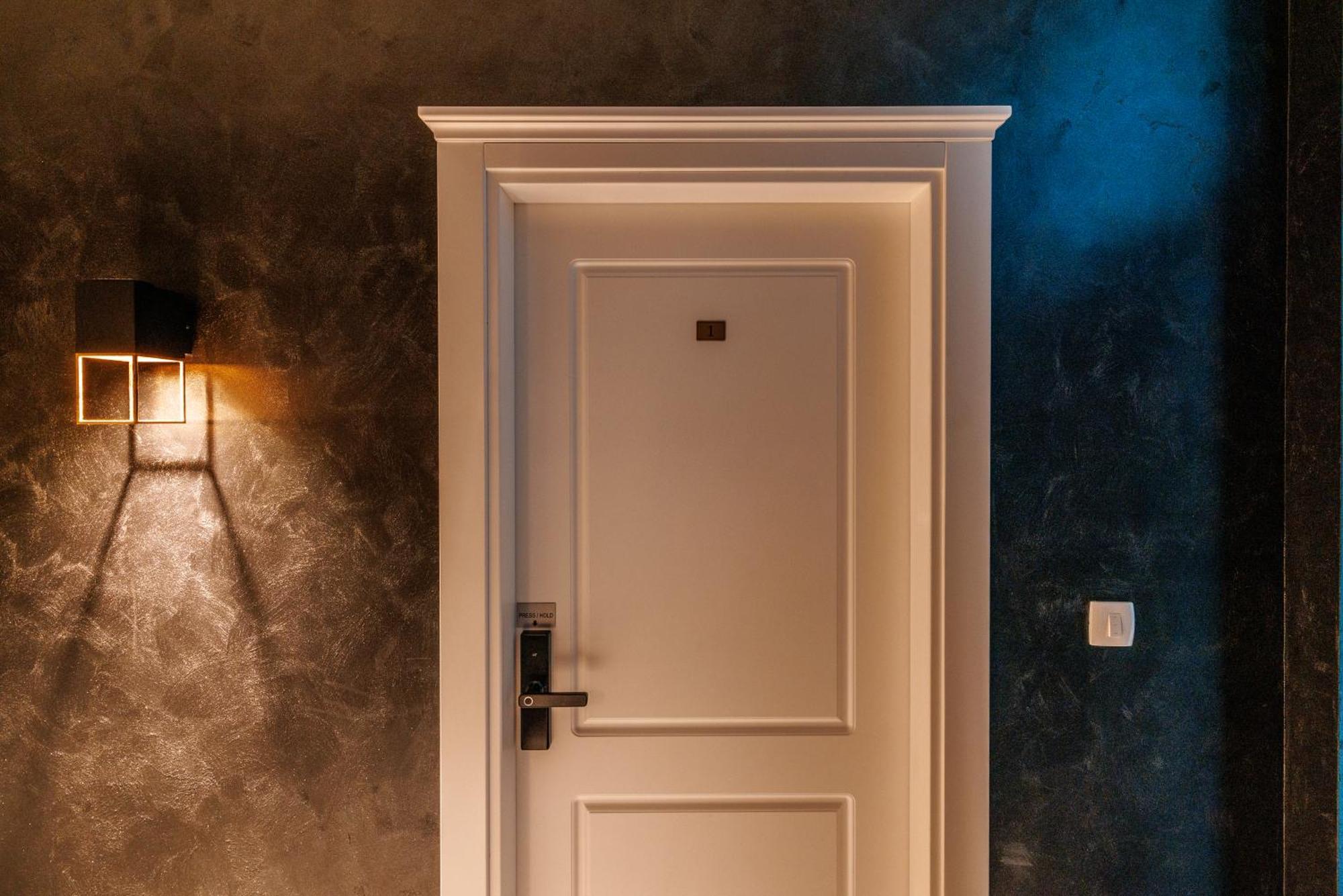 White Unique Apart Nikšić Exterior foto